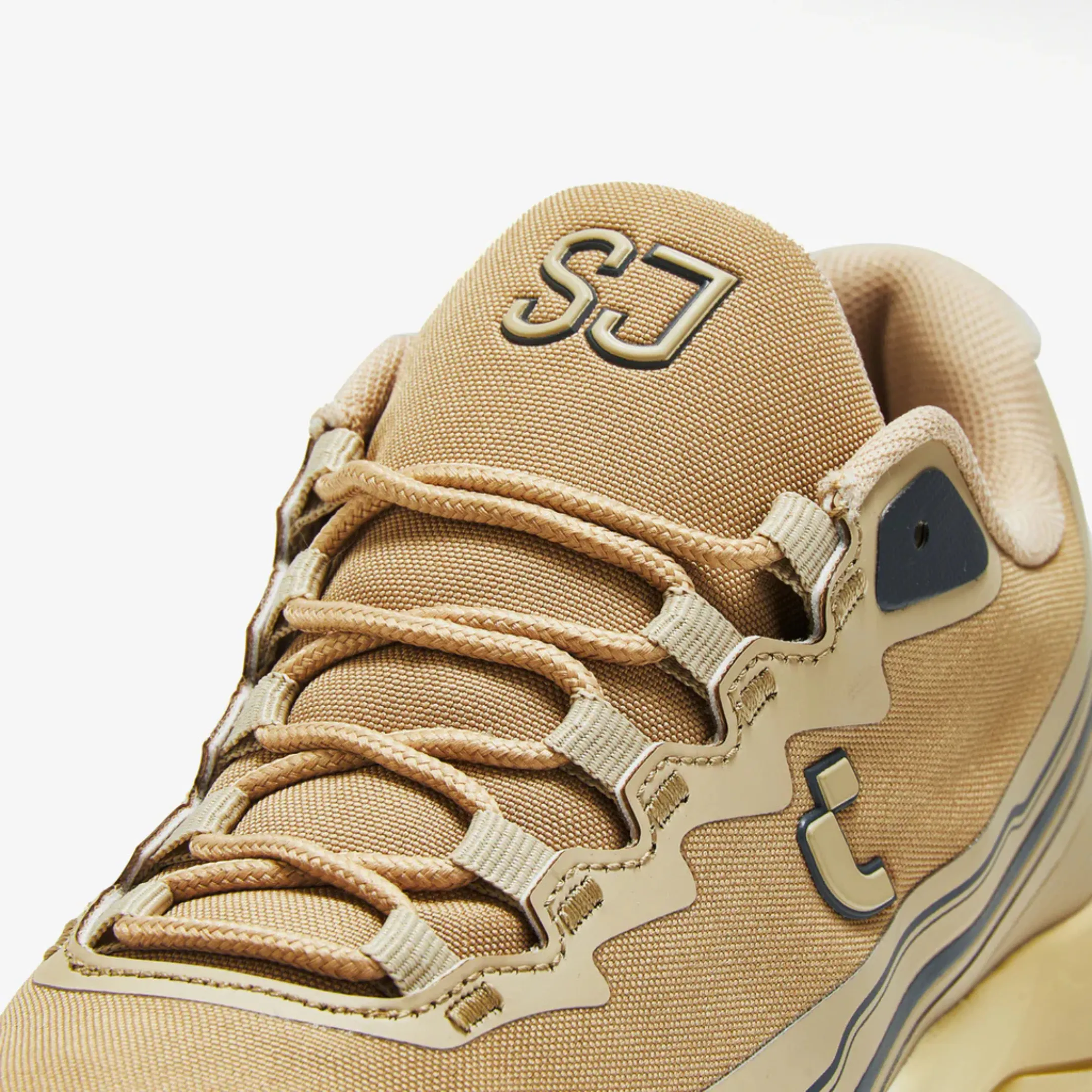 SJ Trail Women Beige Grey