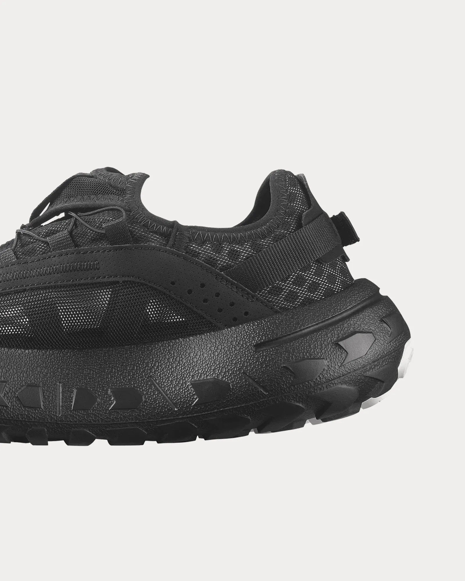Solamphibian Black / White Hiking Shoes