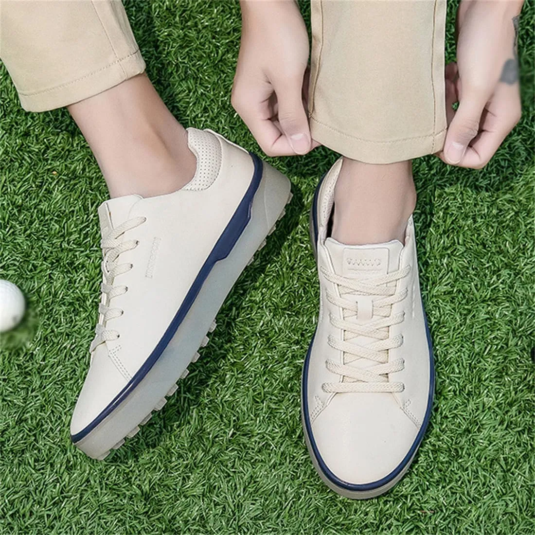 Spikeless Golf Shoes for Ladies Water-Resistant Trainers Non-Slip Lightweight Breathable Golfing Footwear